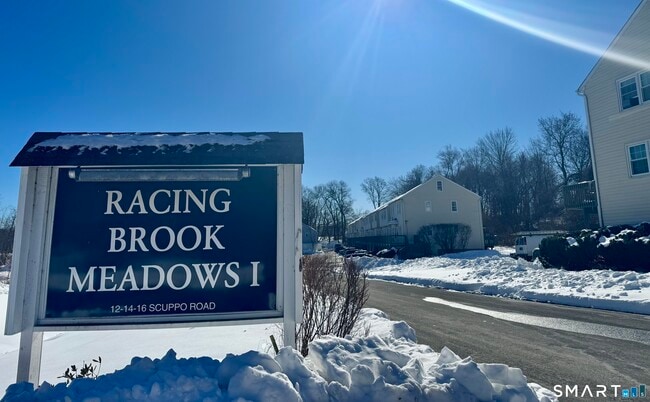 Building Photo - 12-16-16 Scuppo Rd Unit D4