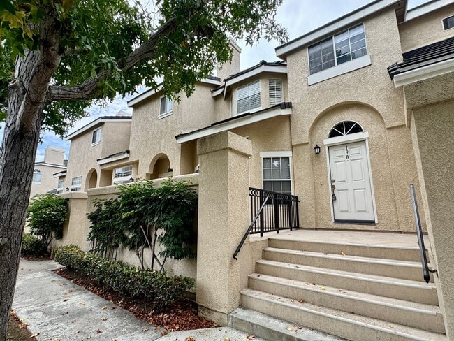 Building Photo - 2300 Maple Ave Unit 190