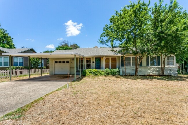 Photo - 321 Rittiman Rd