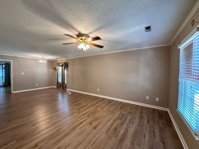 Photo - 222 Pointe Cir