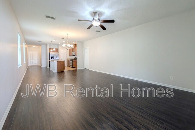 Photo - 94 Carlson Ct