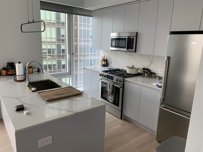 Photo - 2310 42nd Rd Unidad 18F