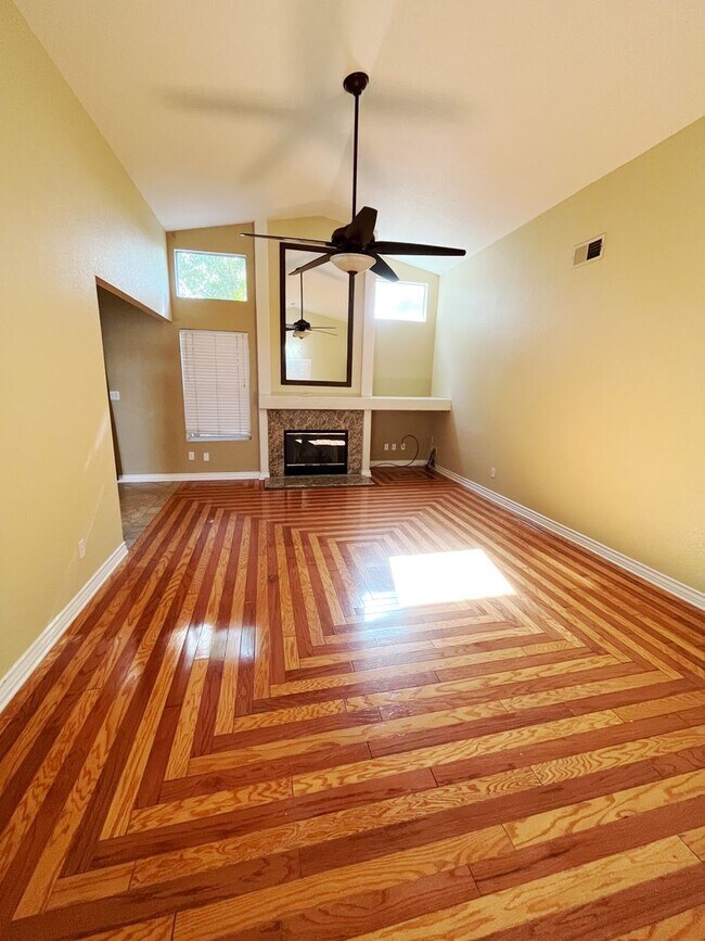 Photo - Beautiful 4/2 Home Near Patwin Park with Pool