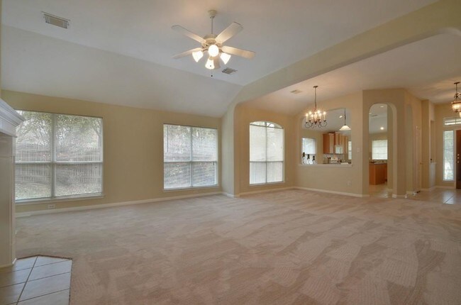 Photo - 2000 Maize Bend Dr