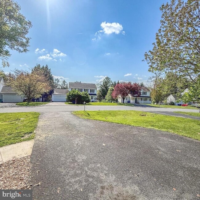 Photo - 3910 Red Leaf Ct