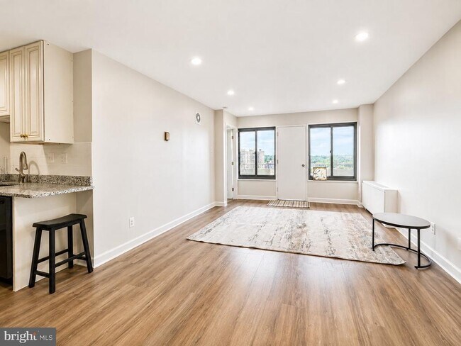 Photo - 5340 Holmes Run Pkwy Unit 1609