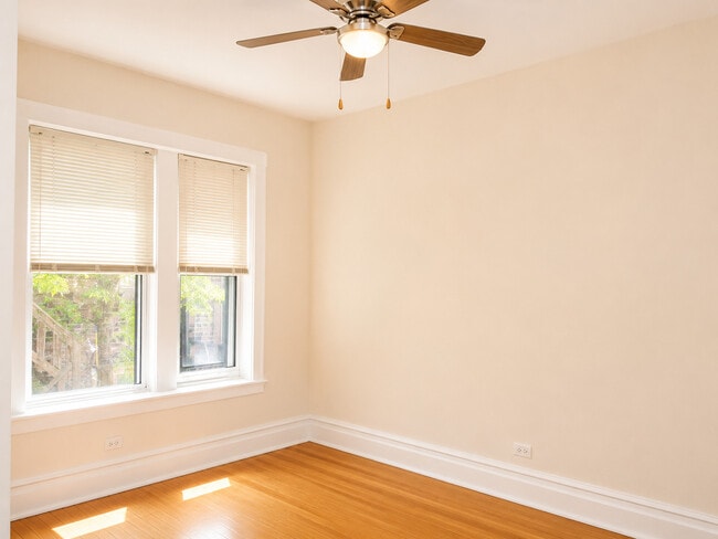 Photo - 1509 E 54th St Unit 3