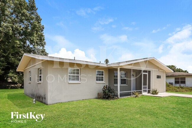 Photo - 2326 Barcelona Ave