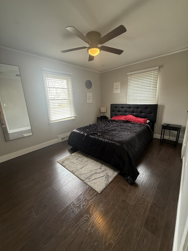 Photo - 3012 Grayson St