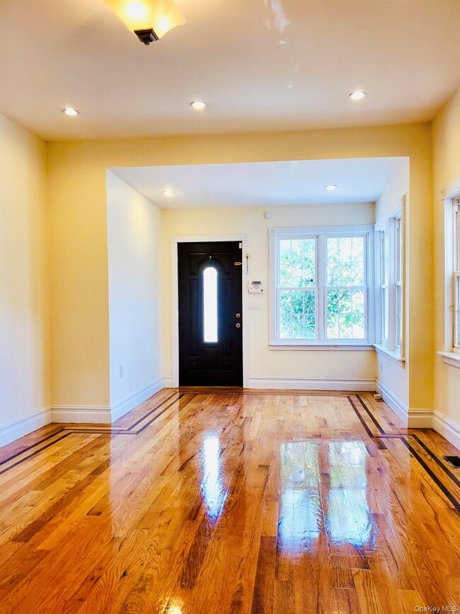 Photo - 85-40 76th St Unit 1