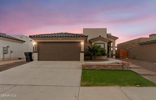 Photo - 13960 Garforth Ave