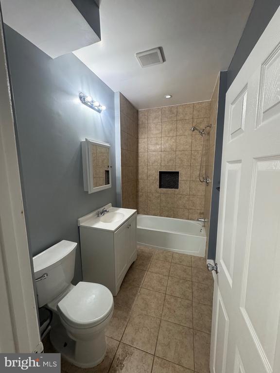 Photo - 5000 Litchfield Ave