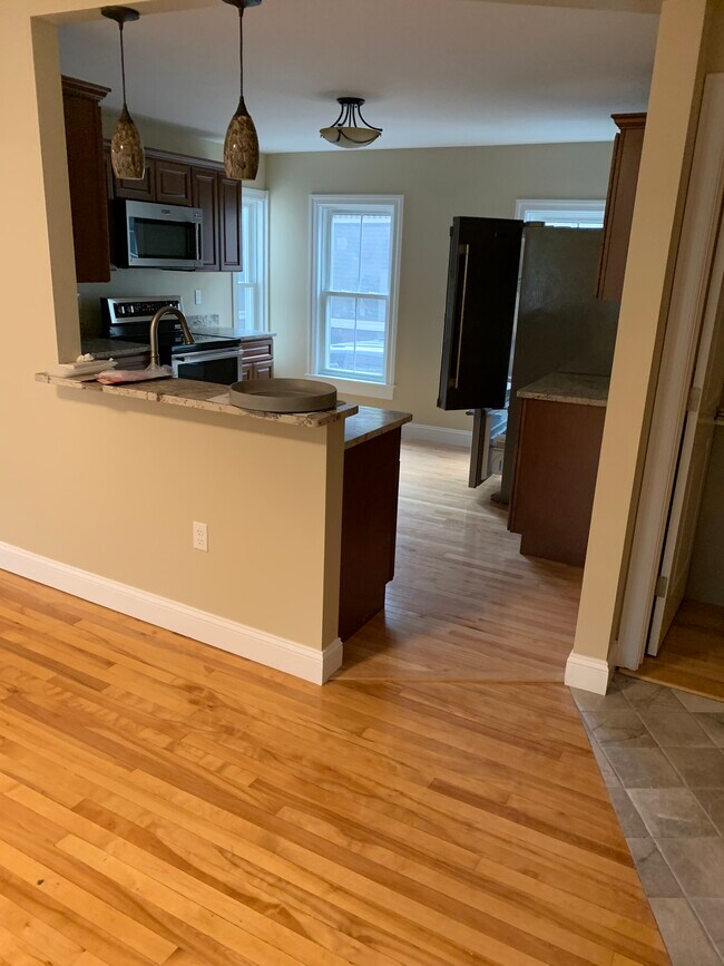 Photo - 39 Warren St Unit 1st Floor