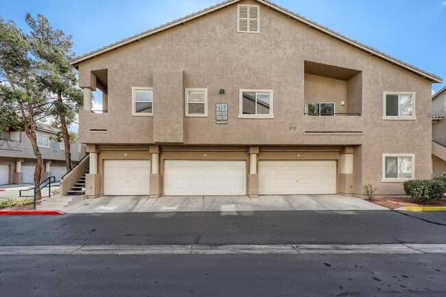 Photo - 2153 Jasper Bluff St