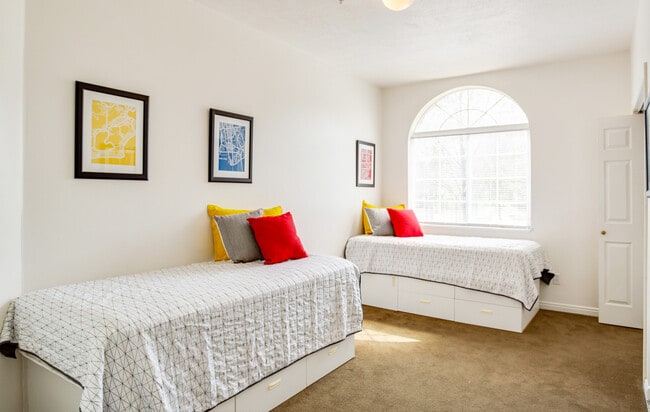 Photo - University Towers Apartments-Student