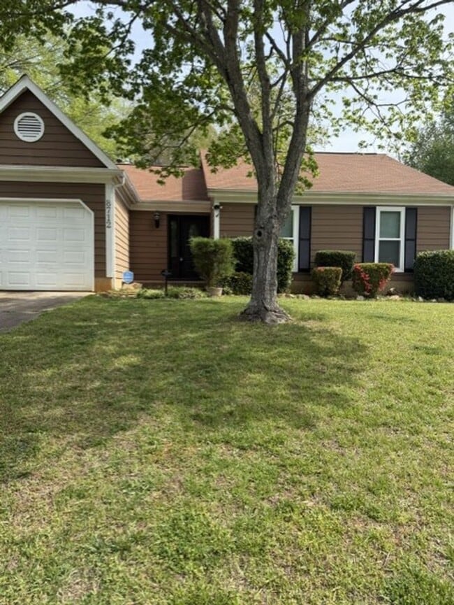 Building Photo - Ranch Home with 3BR/2BA