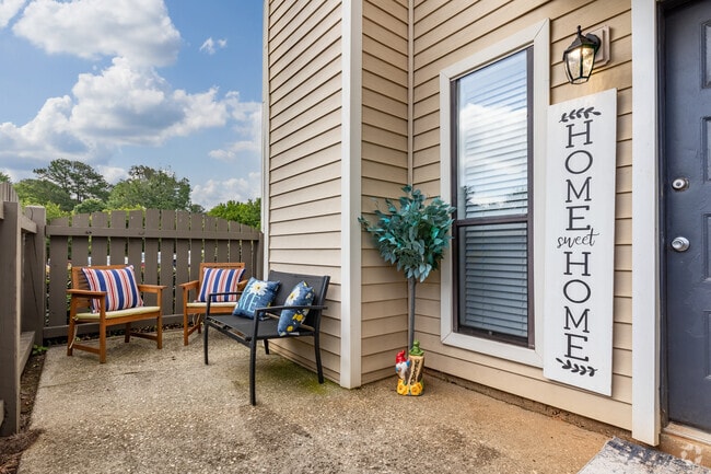 1BR, 1.5BA - 1,004SF (Marigold) - Patio