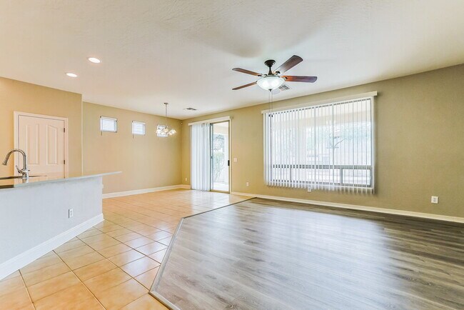 Photo - 4729 E Cloudburst Dr