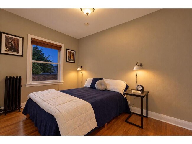 Photo - 3603 Aldrich Ave S Unit 302