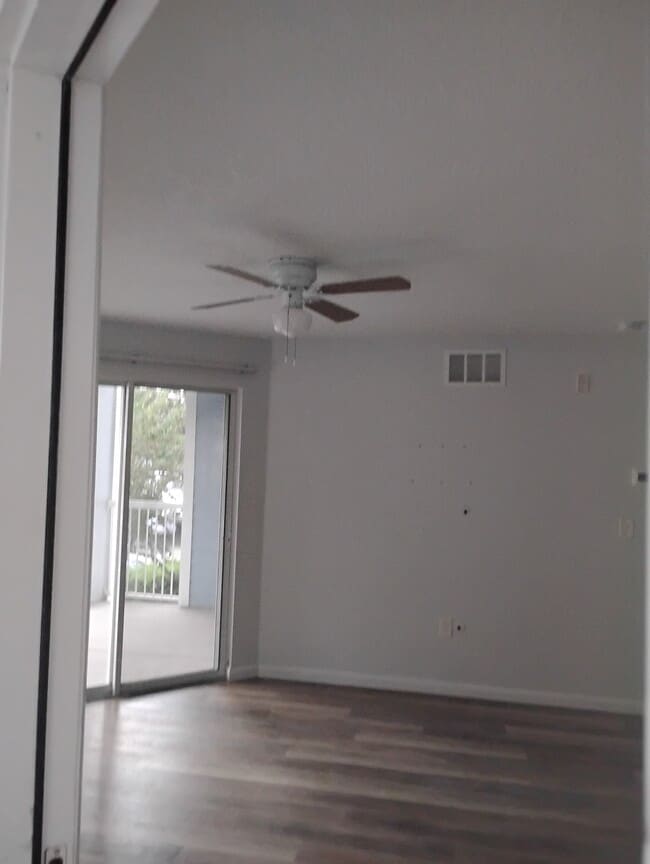 Photo - 2549 Grassy Point Dr