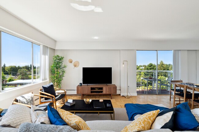 Photo - Shannon Tower