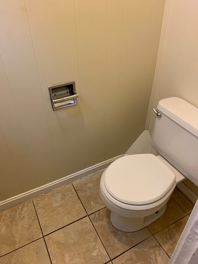 Photo - 2325 Ohio Ave Unit 2