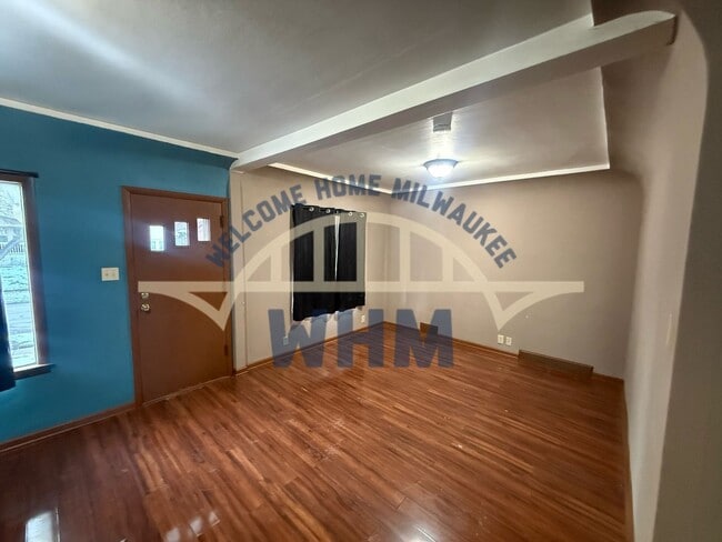 Photo - 2054 S 72nd St