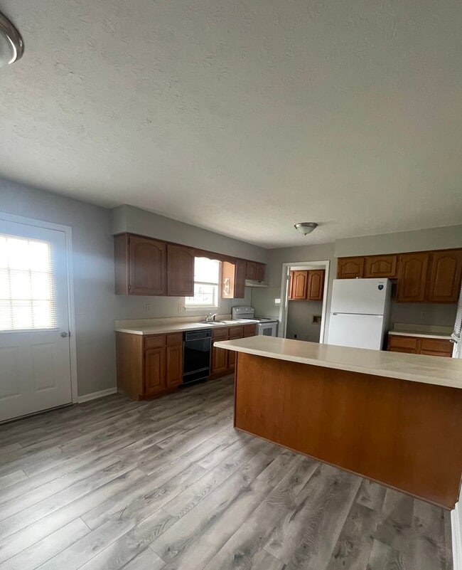 Photo - Spacious ranch style 3 bedroom, 2 bath wit...