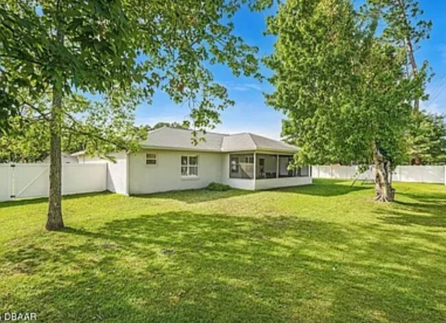 Photo - 20 Emerson Dr