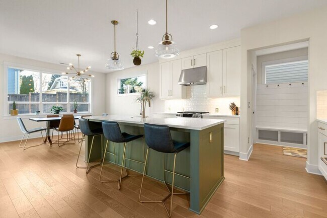 Photo - 4090 NE 6th Ave