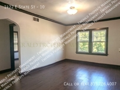 Photo - 1422 E State St Unit 10