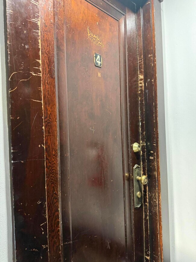 Photo - 1527 Hayes Avenue