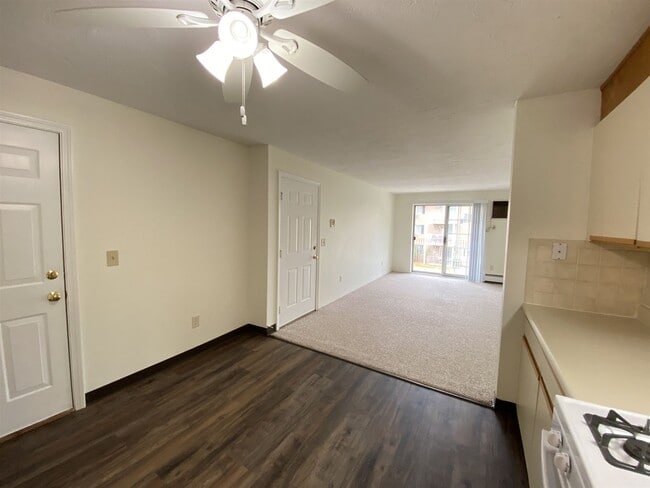 Photo - 377 Huse Rd Unit 37