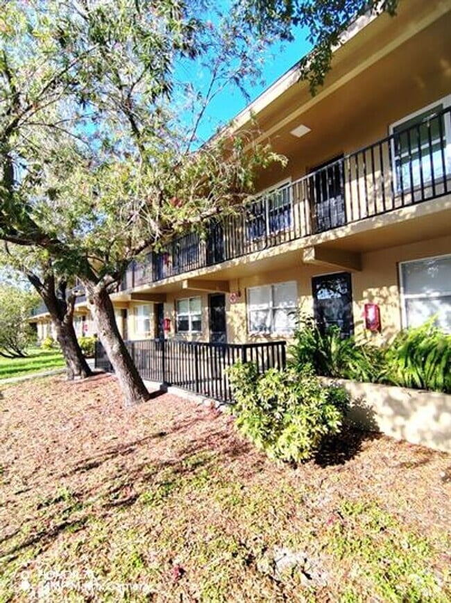 Building Photo - LIMITED-TIME OPPORTUNITY: NOW ACCEPTING SE... Unit F26 Rental