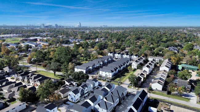 Photo - 8917 Laverne Shumard Ln