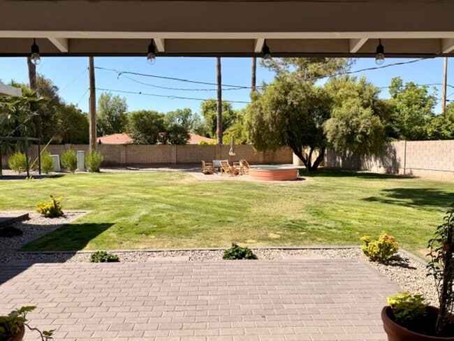 Photo - Updated Central Phoenix 3 bed, 2 bath with open layout, stainless steel appliances, and large irr...
