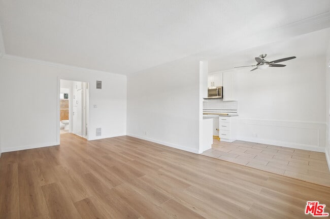 Photo - 1220 N Ogden Dr Unit 11
