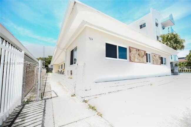 Building Photo - 719 83rd St