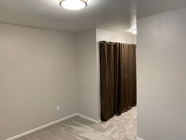 Photo - 2201 E 66th Ave