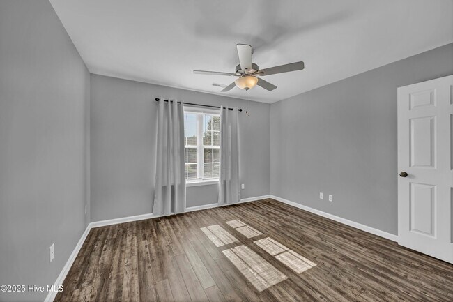 Photo - 4609 McClelland Dr Unit D204