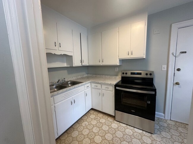 Photo - 2940 Oleander Dr Unit a10