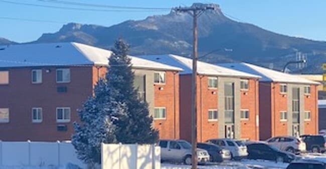 Building Photo - Affordable 2 bedroom apartment Unit 21