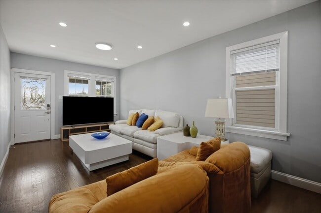 Photo - 2430 N Normandy Ave
