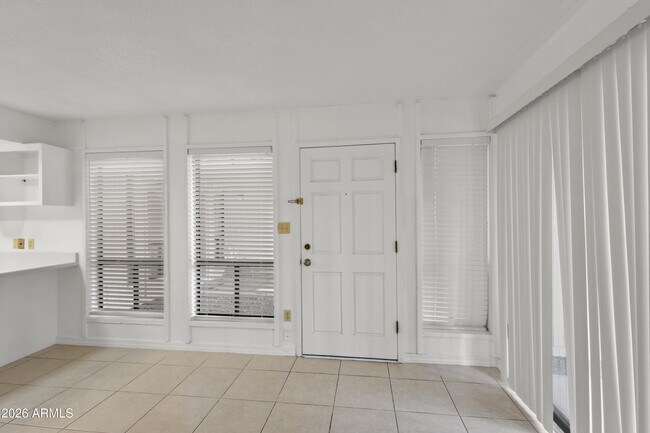 3002 N 70th St Unit 137