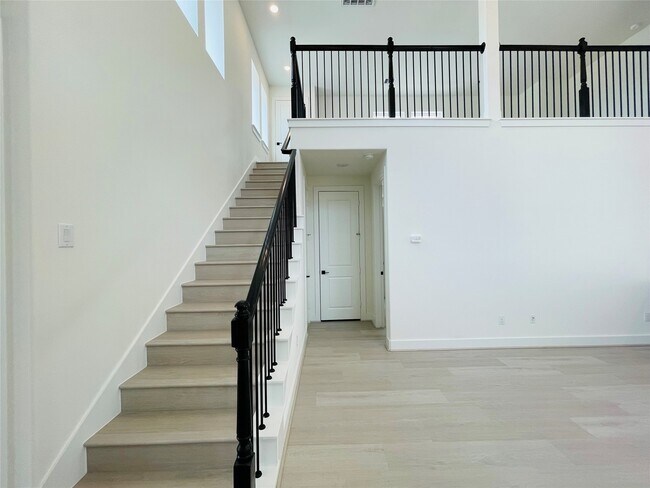 Photo - 4308 Avron Dr