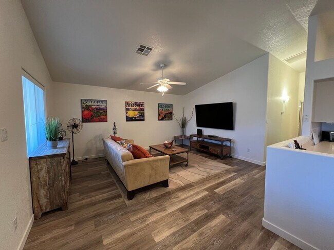 Photo - SHORT TERM RENTAL!