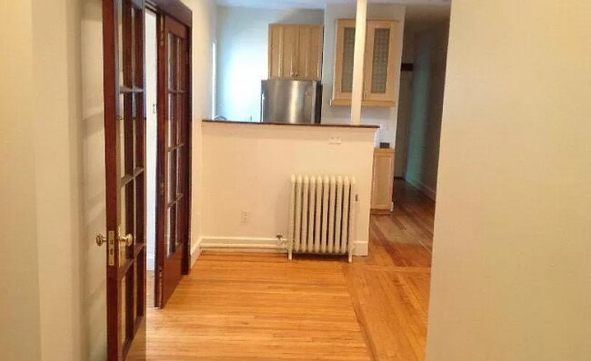 Building Photo - 108 Washington St Unit 1