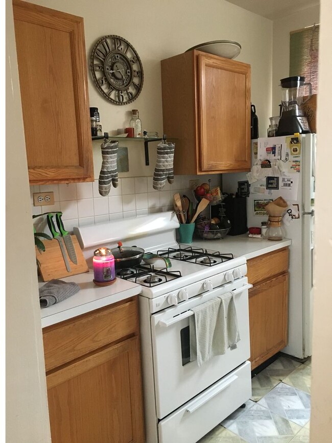 Photo - Lincoln Square 2 Bedroom Unit 4873-2