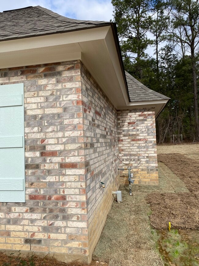 Photo - 222 Oak Alley Dr