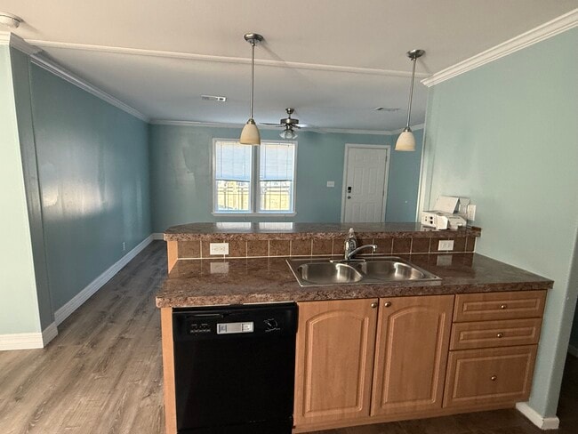 Photo - 128 Park Blvd